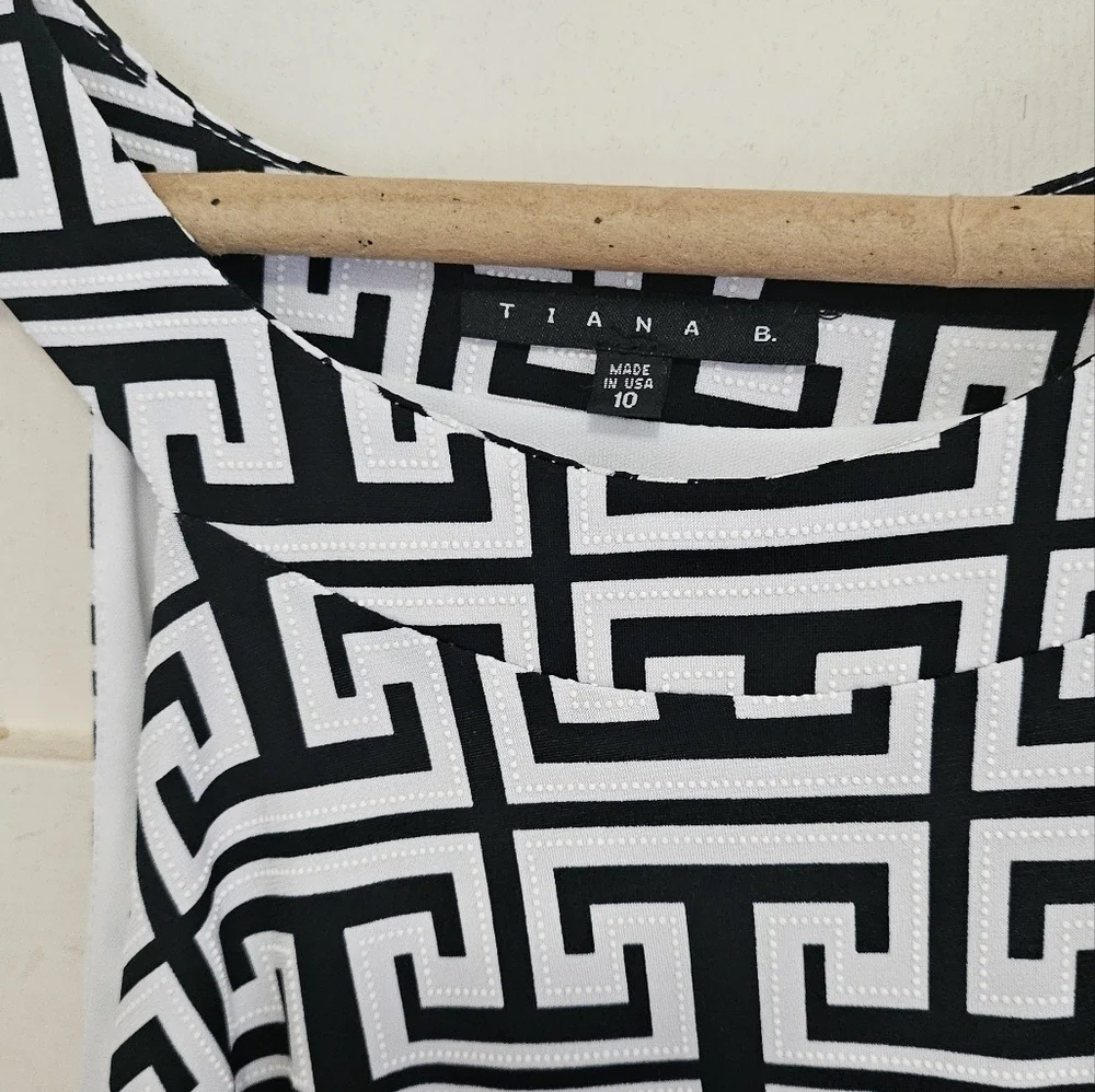 NWT Tiana B. Black and White Geometric Dress Sz 10